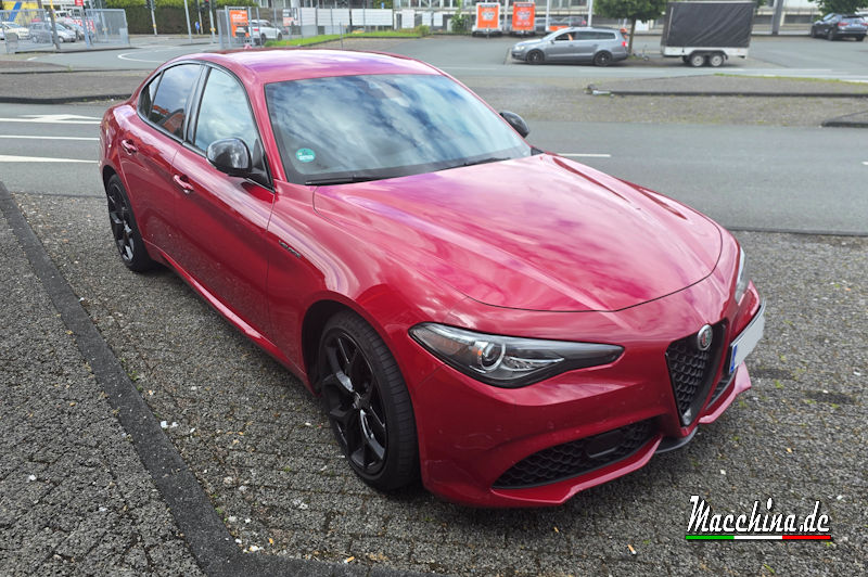 Alfa Romeo Giulia 2.0 Turbo 16V Veloce Q4 AT8, Foto: Macchina.de